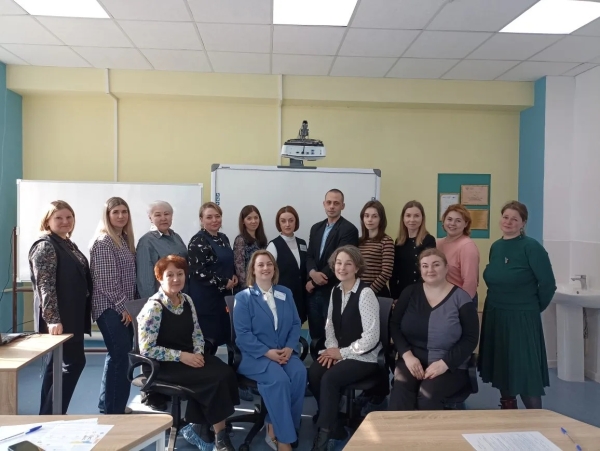 СОДЕРЖАНИЕ РАБОТЫ ПЕДАГОГА-ПСИХОЛОГА В ПРОФЕССИОНАЛЬНОМ САМООПРЕДЕЛЕНИИ СТАРШЕКЛАССНИКОВ С ОВЗ